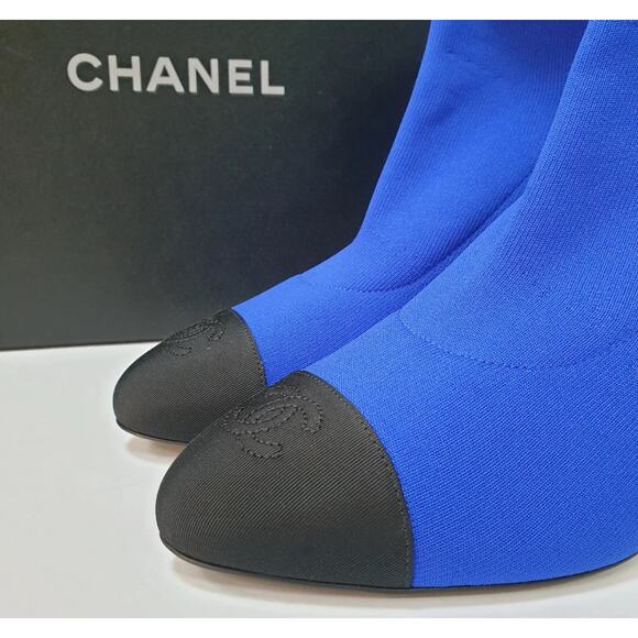 NWOB CHANEL 2019 Cobalt Blue Sock Booties Sz.41 - Picture 2 of 5